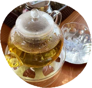 薬草ティーセレモニーの様子